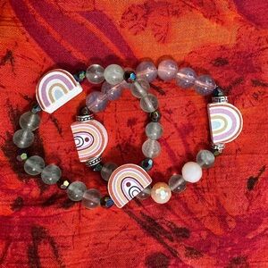 Handmade set of 2 beaded stretch bracelets with rainbows 🌈